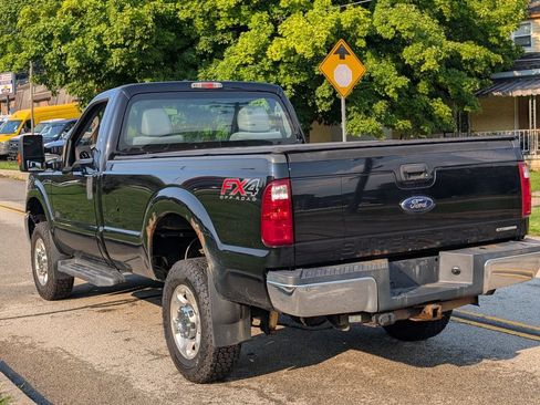 Used 2016 Ford F250 XL w/ XL Appearance Package AWD/4WD image 6