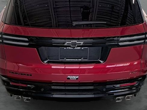 New 2026 Chevrolet Traverse RS w/ LPO, Floor Liner Package FWD image 12