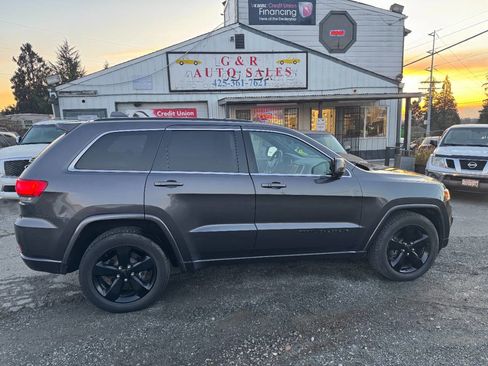 Used 2014 Jeep Grand Cherokee Altitude image 1