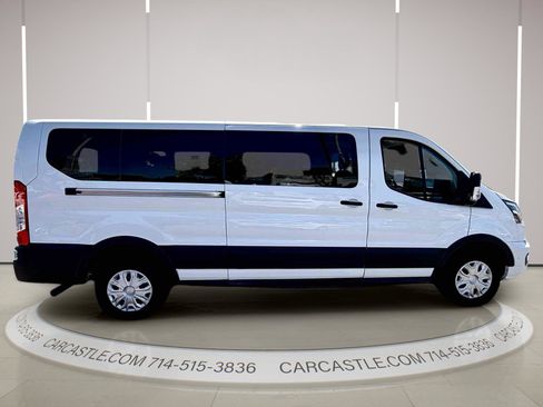 Used 2023 Ford Transit 350 XLT RWD image 4