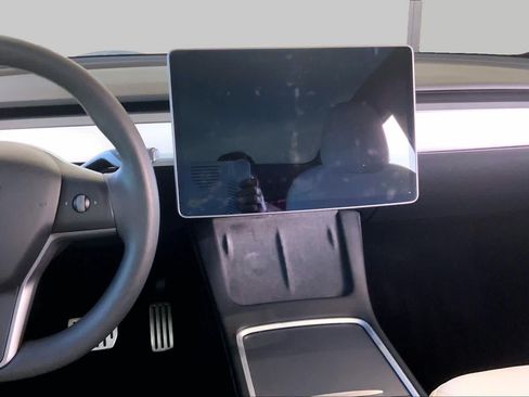 Used 2021 Tesla Model Y Performance AWD/4WD image 6