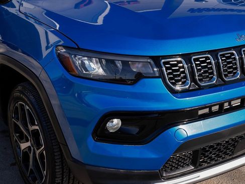 Used 2026 Jeep Compass Limited image 37