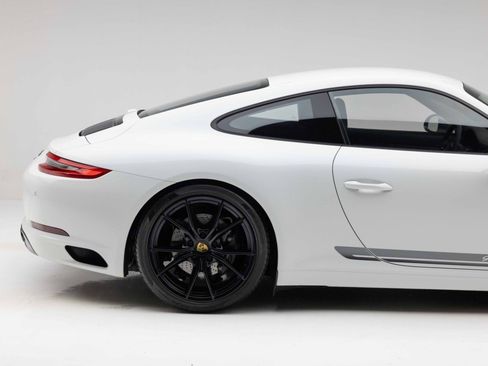 Used 2018 Porsche 911 Carrera T RWD image 25