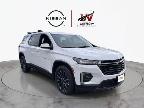 Used 2023 Chevrolet Traverse RS AWD/4WD image 1