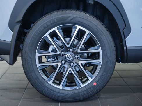 New 2026 Toyota Corolla Cross XLE AWD/4WD image 20