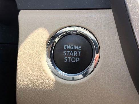 Used 2022 Toyota Camry XLE w/ Carpet Mat Package (TMS) FWD image 16