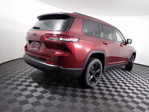 New 2025 Jeep Grand Cherokee L Limited image 16