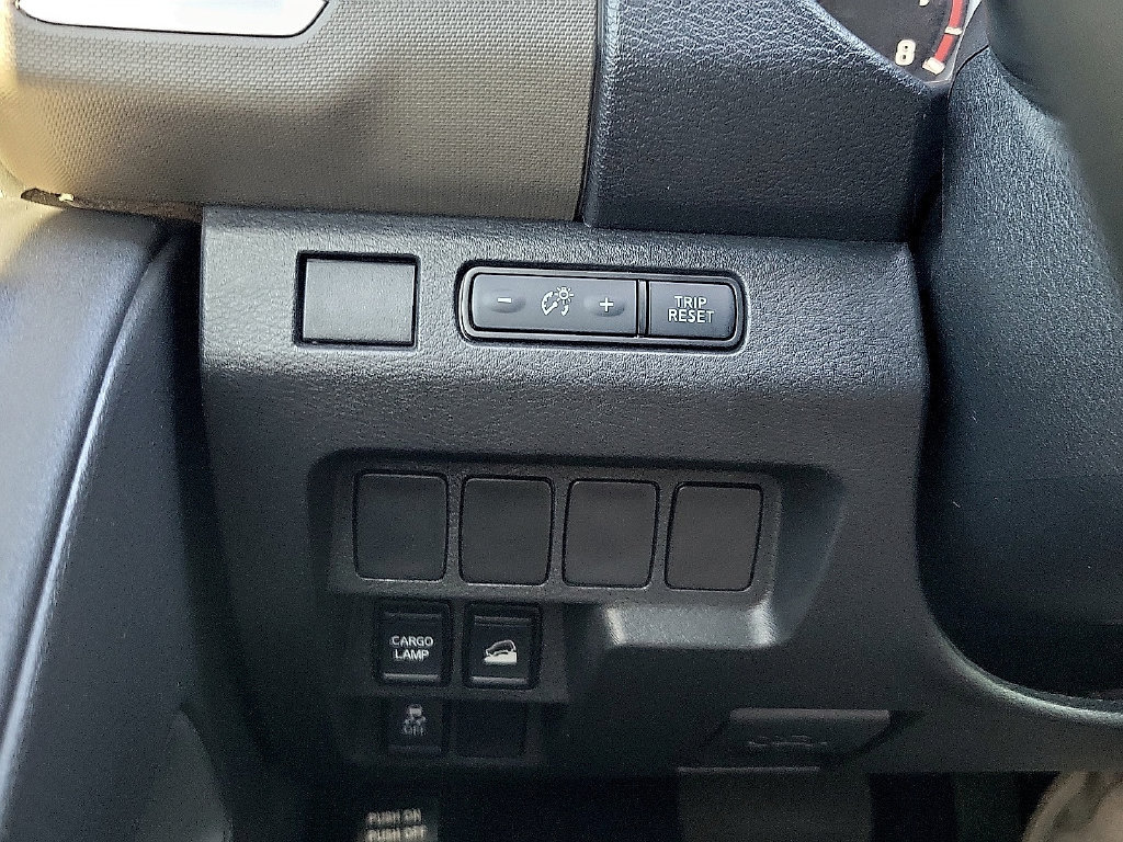 Used 2024 Nissan Frontier SV w/ Tow Package AWD/4WD image 14