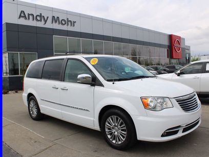 Used 2016 Chrysler Town & Country Touring-L