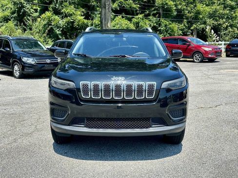 Used 2020 Jeep Cherokee Latitude FWD image 2