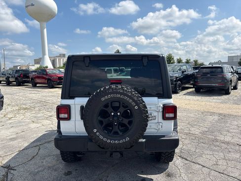 Used 2021 Jeep Wrangler Unlimited Sport AWD/4WD image 7