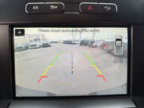 Used 2018 Ford F250 Platinum w/ FX4 Off-Road Package image 40