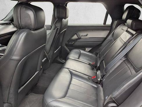 Used 2025 Land Rover Range Rover Sport SE AWD/4WD image 18