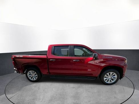 Used 2022 Chevrolet Silverado 1500 Custom w/ Safety Confidence Package AWD/4WD image 8