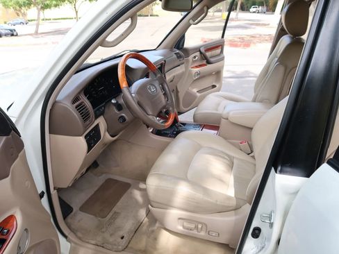 Used 2001 Lexus LX 470 4WD image 16