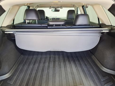 Used 2018 Subaru Outback 3.6R Limited w/ 50th Anniversary Edition AWD/4WD image 7