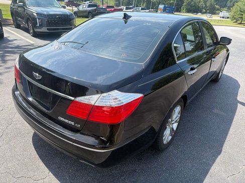 Used 2011 Hyundai Genesis 4.6 RWD image 5