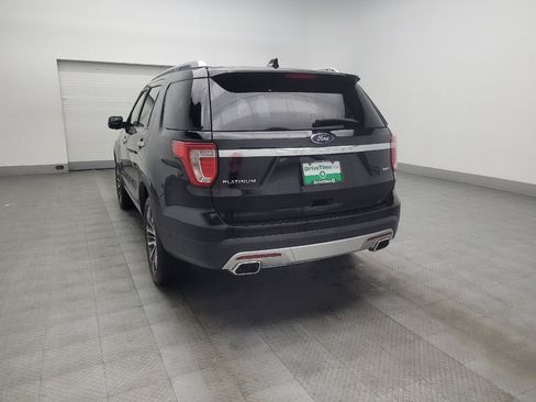 Used 2017 Ford Explorer Platinum image 5
