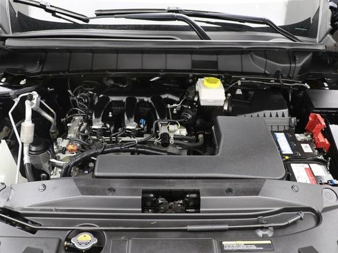 Used 2023 Nissan Pathfinder SV AWD/4WD image 24