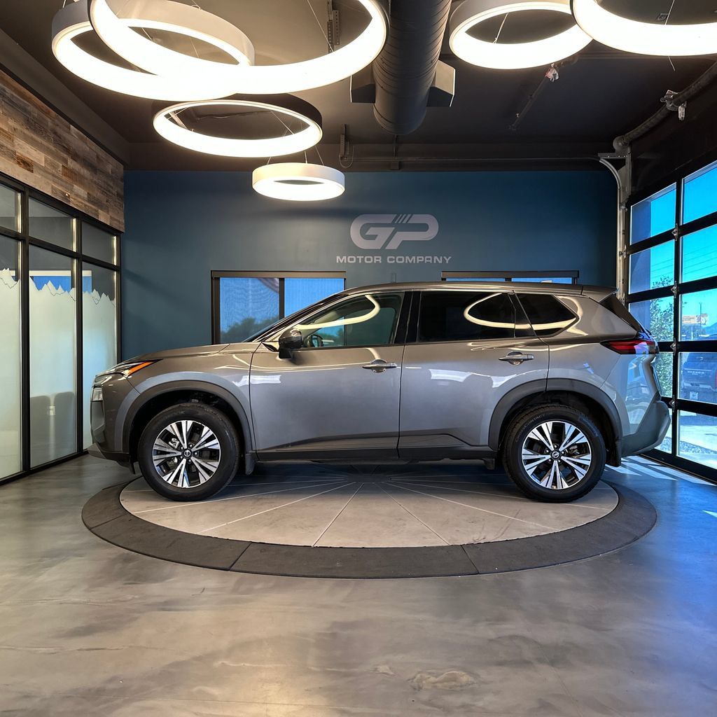 Used 2021 Nissan Rogue SV AWD/4WD image 6
