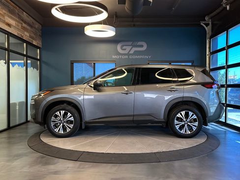 Used 2021 Nissan Rogue SV AWD/4WD image 6