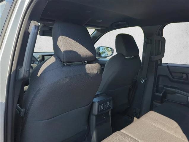 Certified 2025 Toyota 4Runner SR5 AWD/4WD image 25