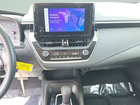 Used 2024 Toyota Corolla LE image 19