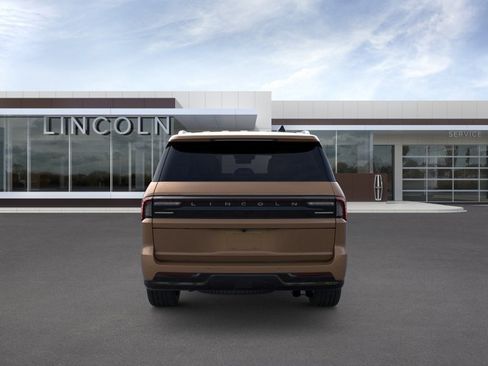 New 2026 Lincoln Navigator Black Label AWD/4WD image 5