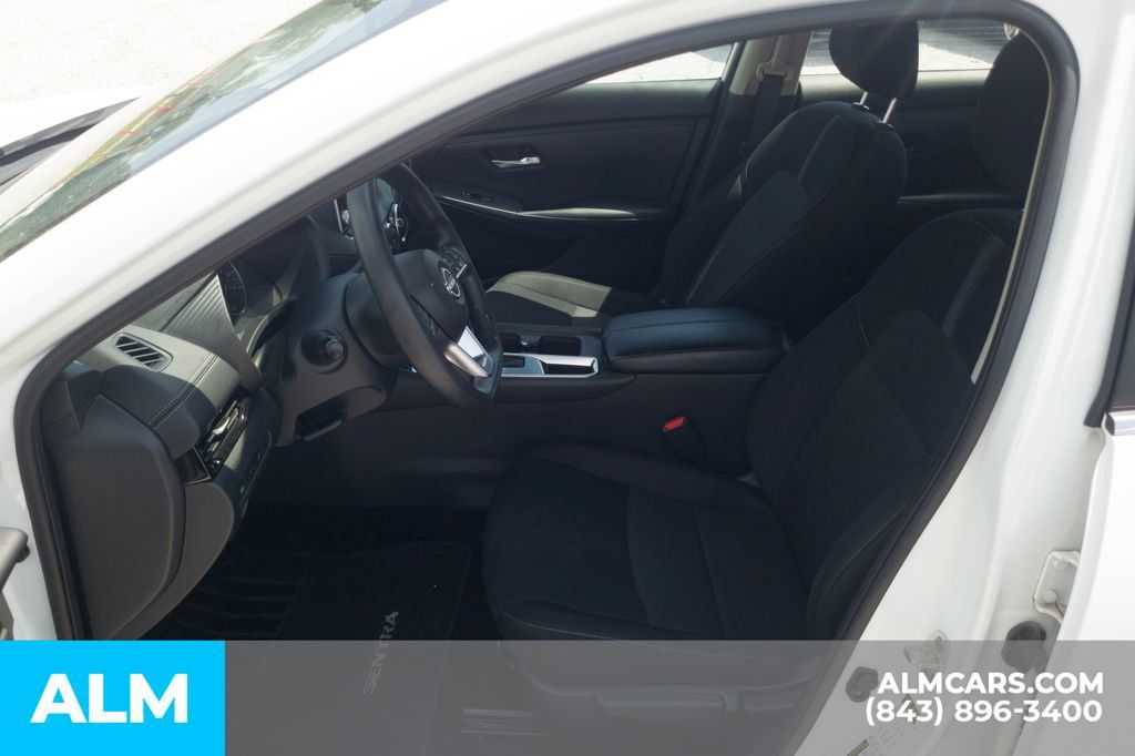 Used 2024 Nissan Sentra SV FWD image 6