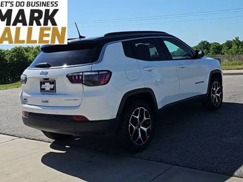 Used 2025 Jeep Compass Limited AWD/4WD image 8