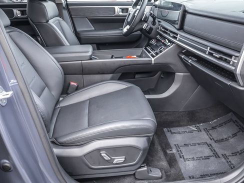 Certified 2026 Hyundai Santa Fe Limited AWD/4WD image 37