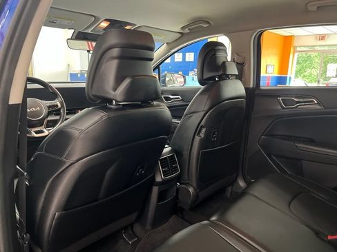 Used 2023 Kia Sportage EX FWD image 16