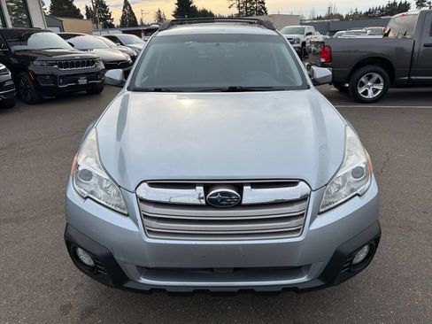 Used 2013 Subaru Outback 2.5i Premium image 10