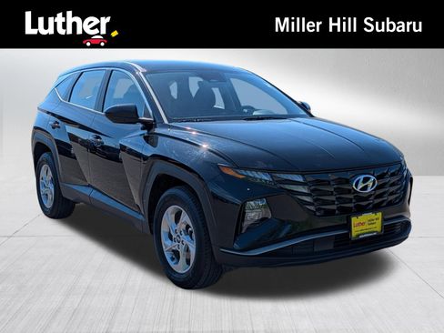 Used 2024 Hyundai Tucson SE AWD/4WD image 1