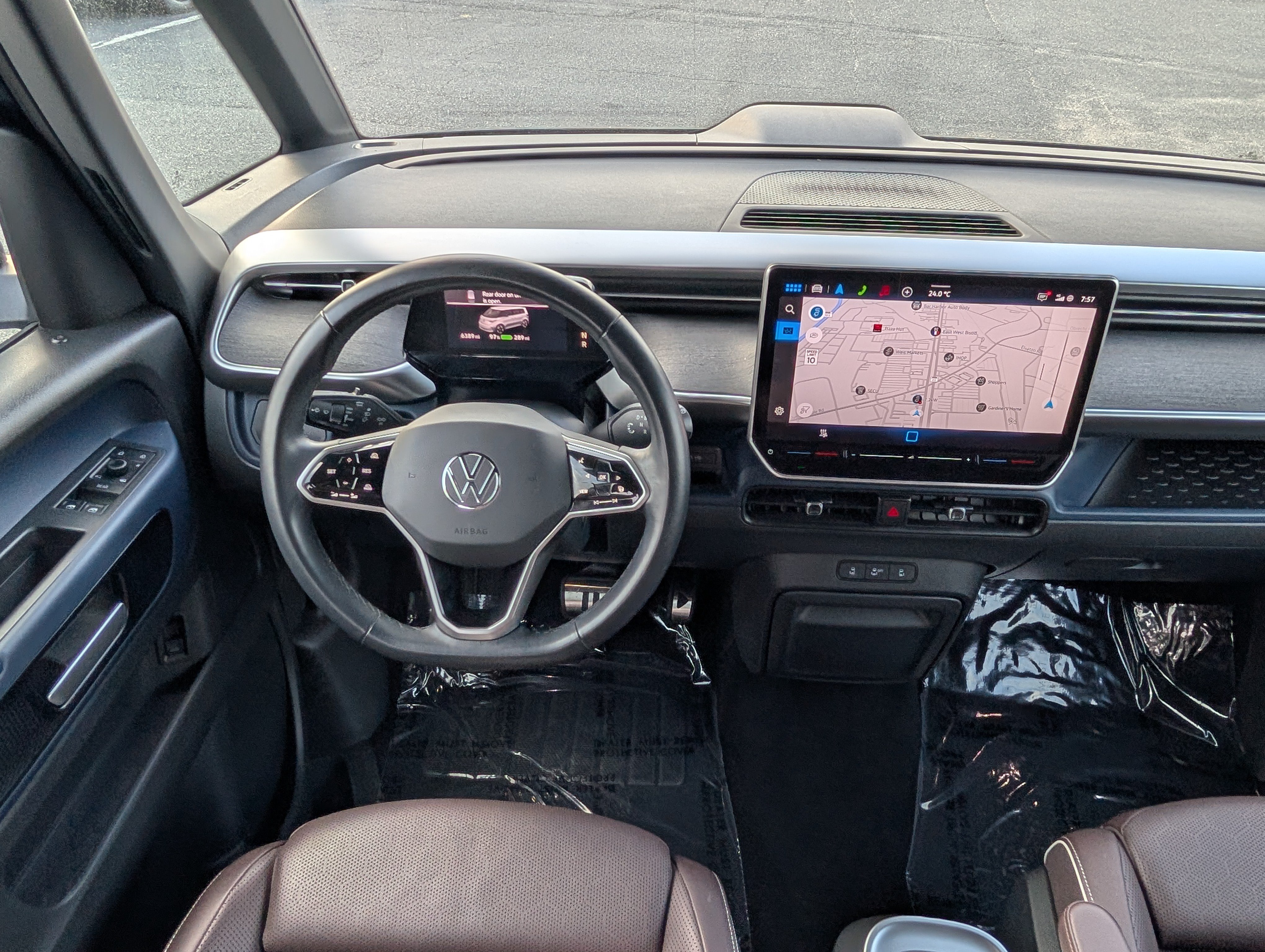 Used 2025 Volkswagen ID. Buzz 1st Edition RWD image 18