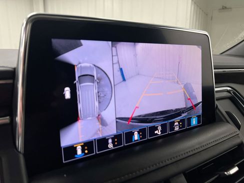 Used 2021 Chevrolet Tahoe Z71 w/ Luxury Package image 15