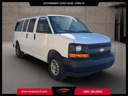 Used 2017 Chevrolet Express 2500 LS image 1