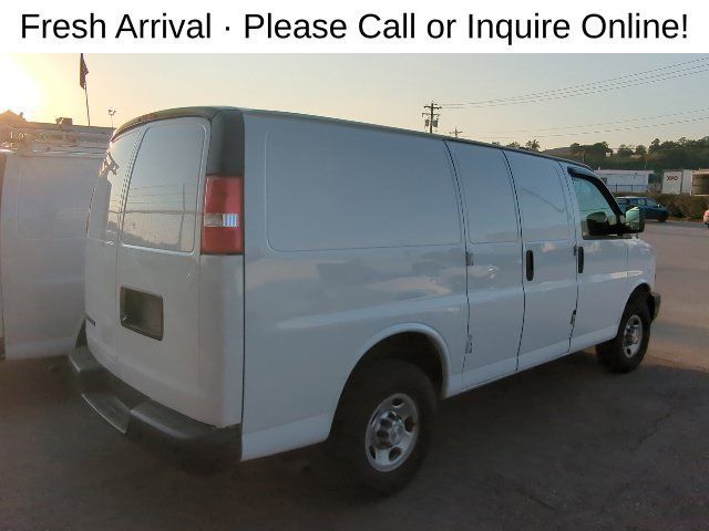 Used 2019 Chevrolet Express 2500 w/ Driver Convenience Package RWD image 4