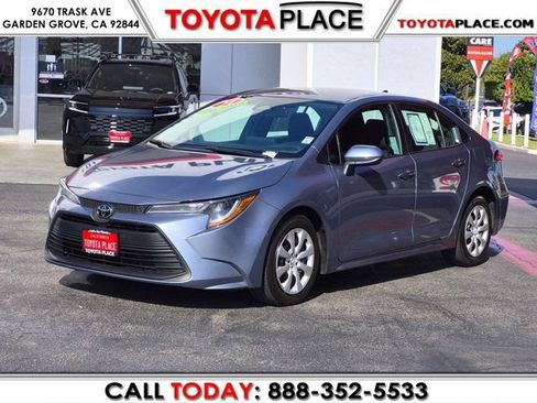 Used 2024 Toyota Corolla LE FWD image 1