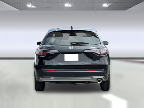 Used 2026 Honda HR-V Sport image 8