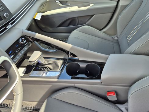 New 2026 Hyundai Elantra SEL Sport Premium FWD image 21