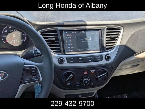 Used 2022 Hyundai Accent SEL FWD image 19