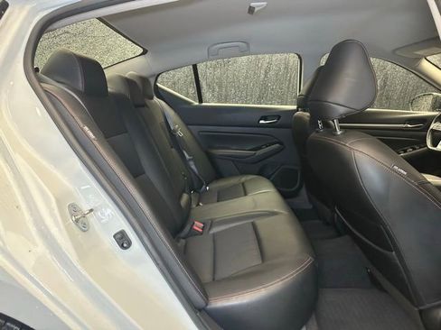 Used 2024 Nissan Altima 2.5 SR FWD image 4