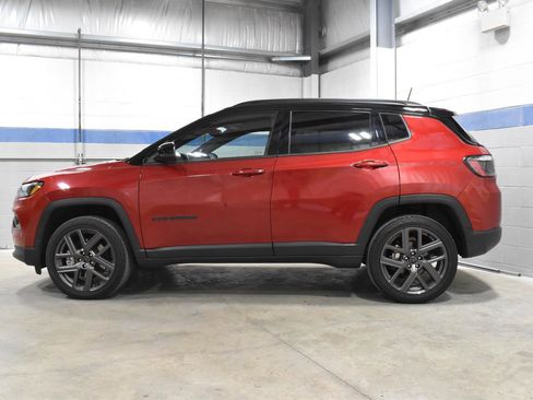 Used 2026 Jeep Compass Limited AWD/4WD image 22