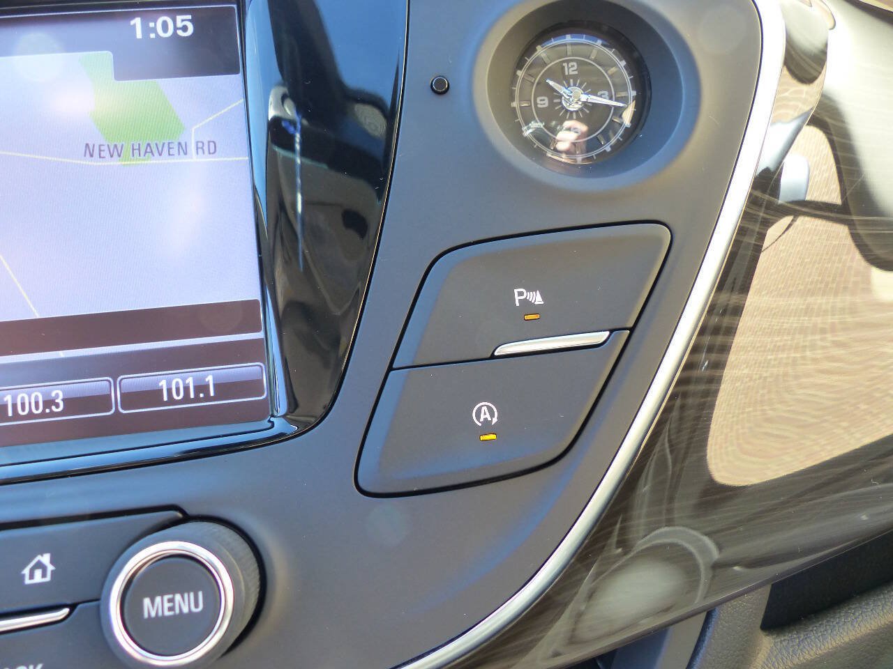 Used 2020 Buick Envision Essence AWD/4WD image 31
