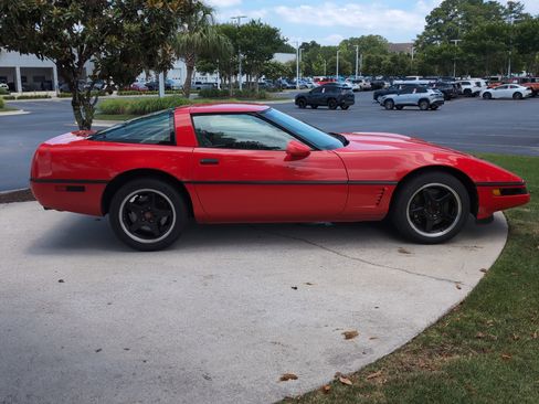 Used 1995 Chevrolet Corvette Coupe RWD image 11