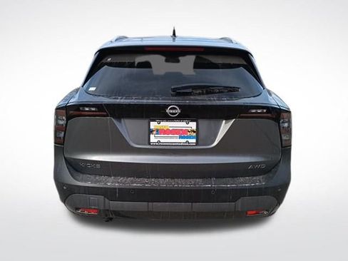 New 2026 Nissan Kicks SV w/ SV Premium Package image 4