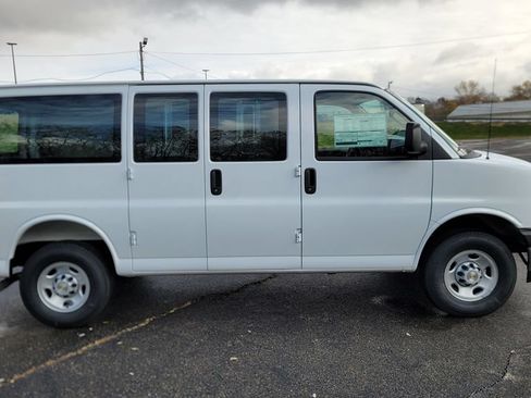 New 2025 Chevrolet Express 2500 w/ Communications Package RWD image 14