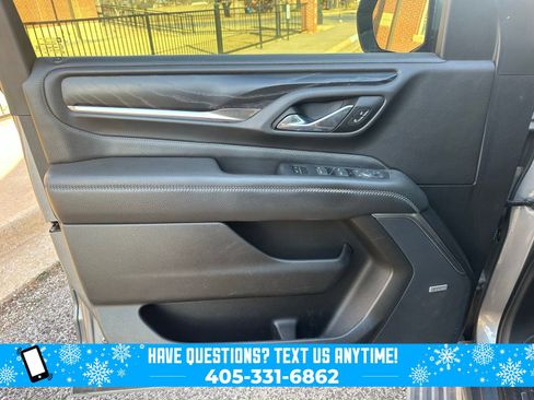 Used 2021 GMC Yukon Denali w/ Denali Premium Package image 11