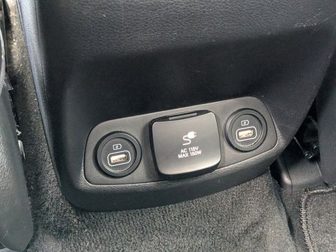 Used 2022 Hyundai Santa Fe Limited image 16